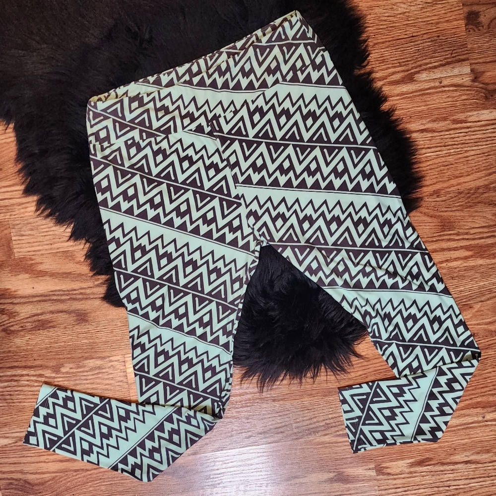 Lularoe Mint Green & Black Tall & Curvy Leggings